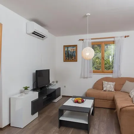 Kod Jadranke - Two Bedroom With Balcony And Sea View Apartamento