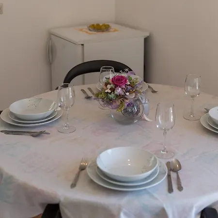 Kod Jadranke - Two Bedroom With Balcony And Sea View Apartamento *