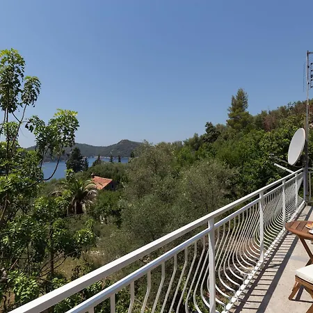 2 Bedroom Apartment With Balcony Apartment