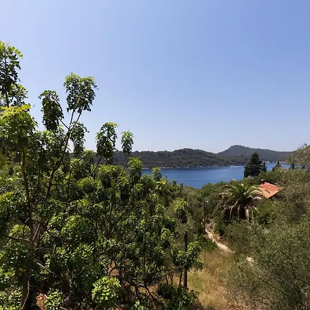 2 Bedroom Apartment With Balcony * Sipanska Luka (Sipan)