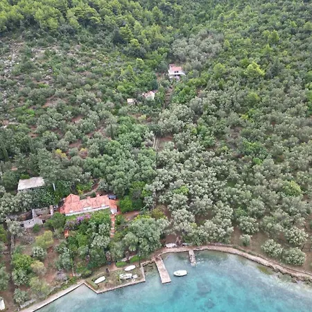 2 Bedroom Apartment With Balcony Sipanska Luka (Sipan)